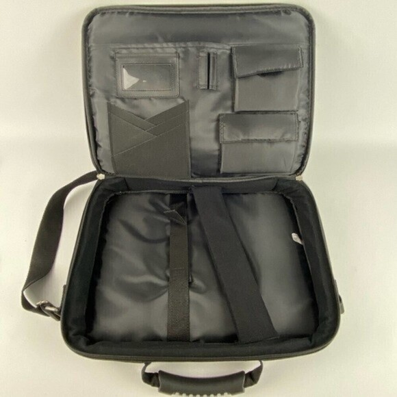 Int Laptop Bag with Shoulder Strap Black 15.6" Laptop - Picture 5 of 11